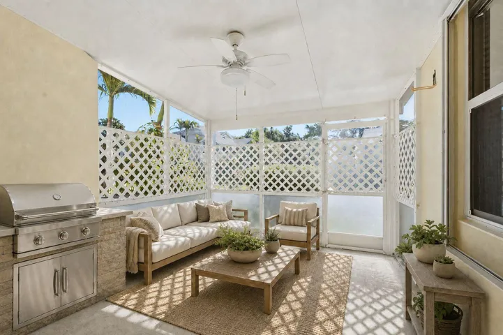 patio staged 3680