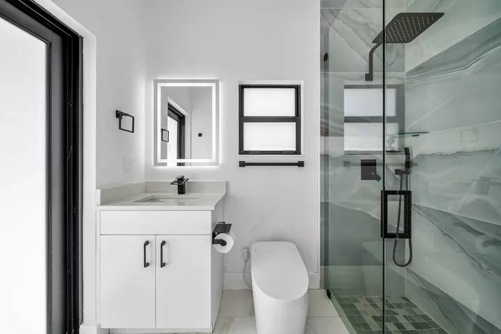 Cabana Bathroom/Second Bathroom