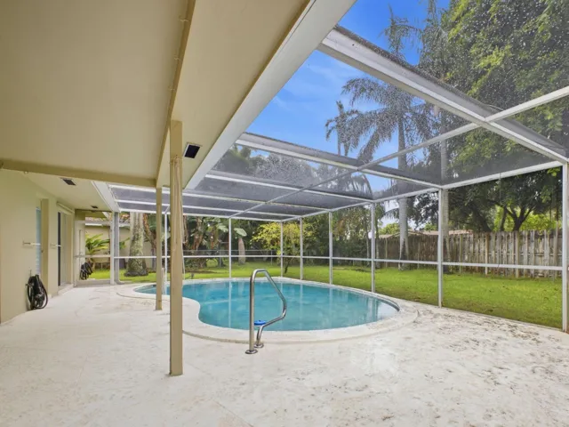 Screened Pool