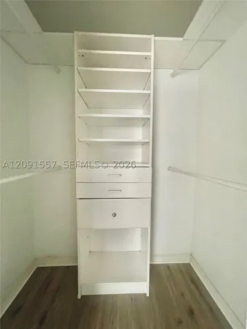 Walk-In Closets