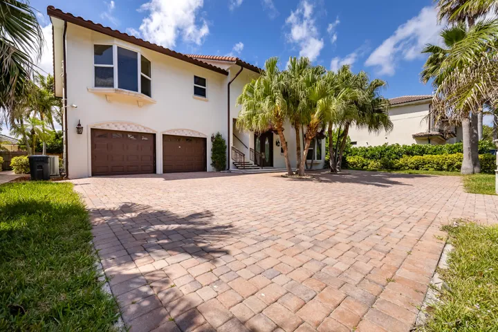 4108 S Ocean Drive, Highland Beach(MLS)