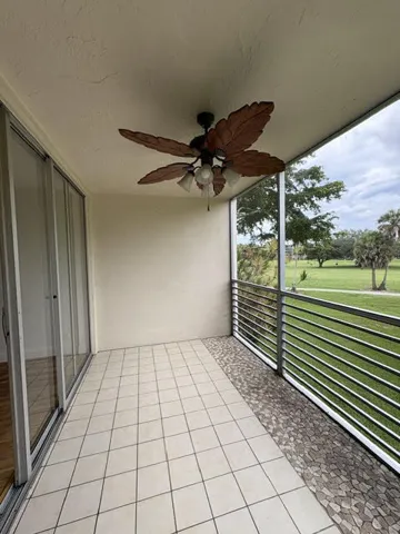 3800 Outdoor Balcony View