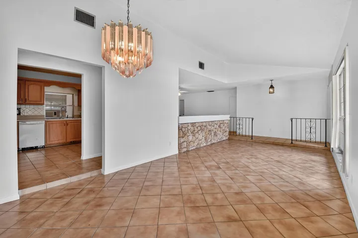 1102WestchesterDrE(13)