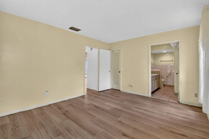 1102WestchesterDrE(21)