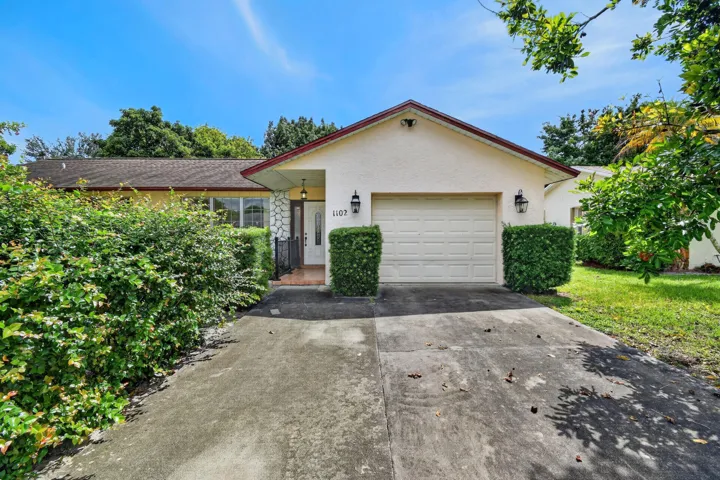 1102WestchesterDrE(7)
