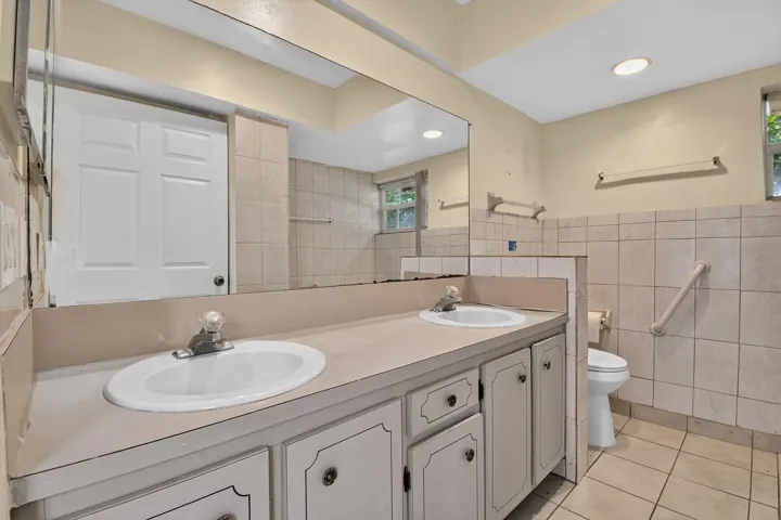 1102WestchesterDrE(23)