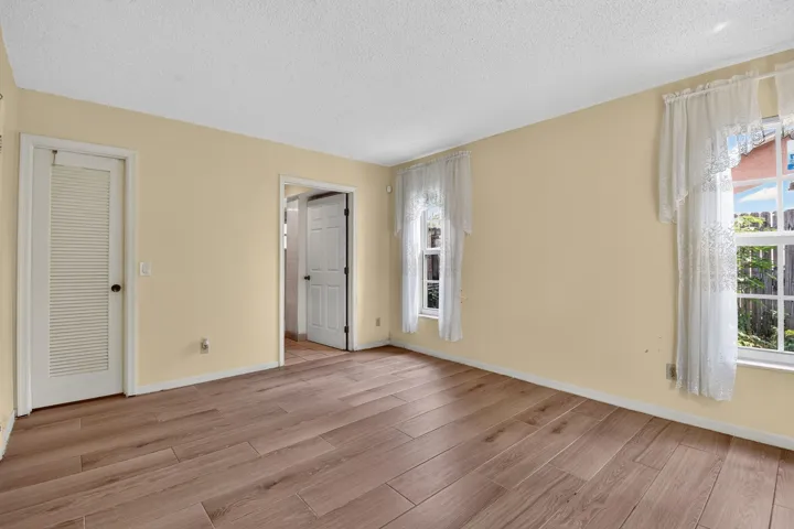 1102WestchesterDrE(22)