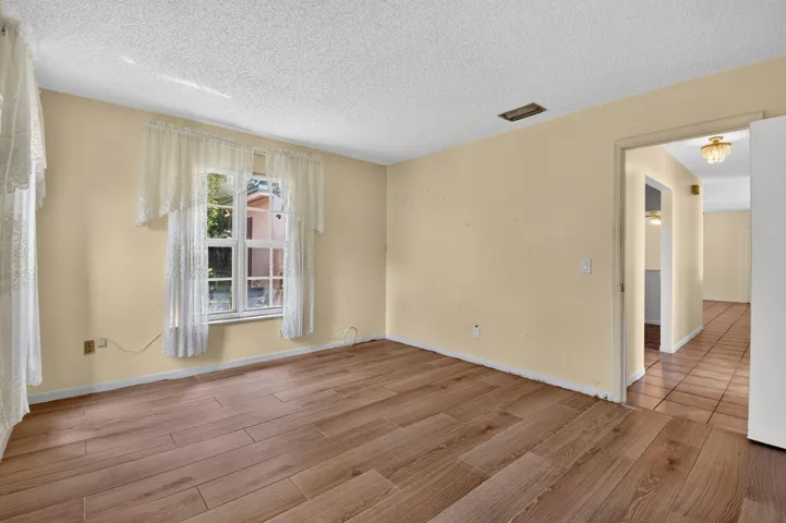 1102WestchesterDrE(20)