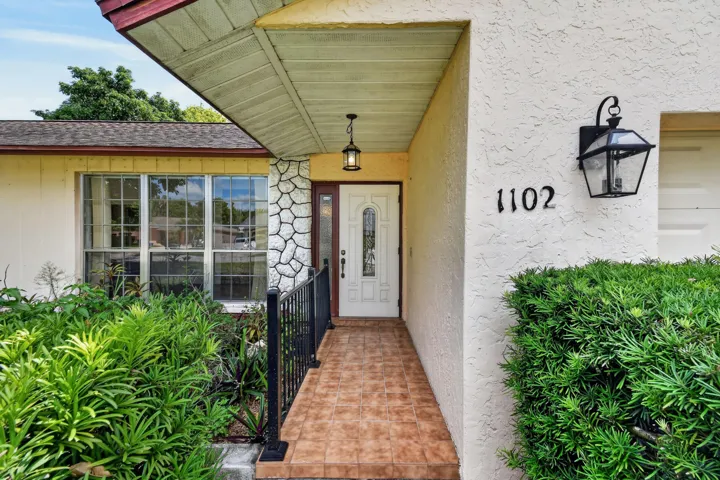 1102WestchesterDrE(8)
