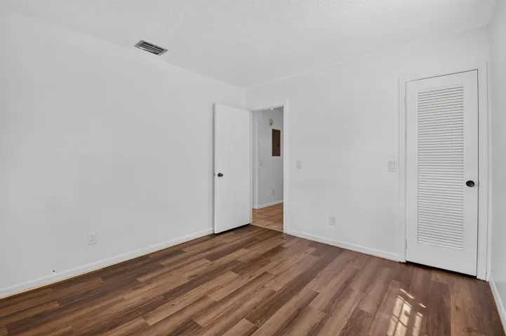 1102WestchesterDrE(26)