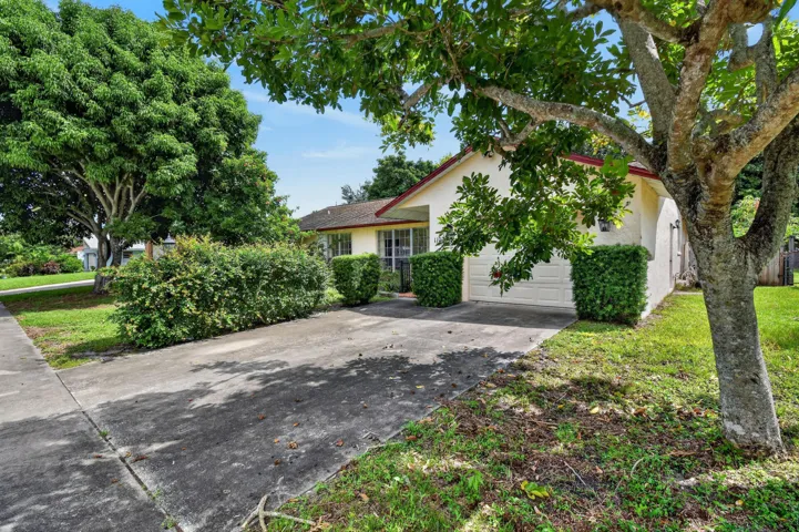 1102WestchesterDrE(5)