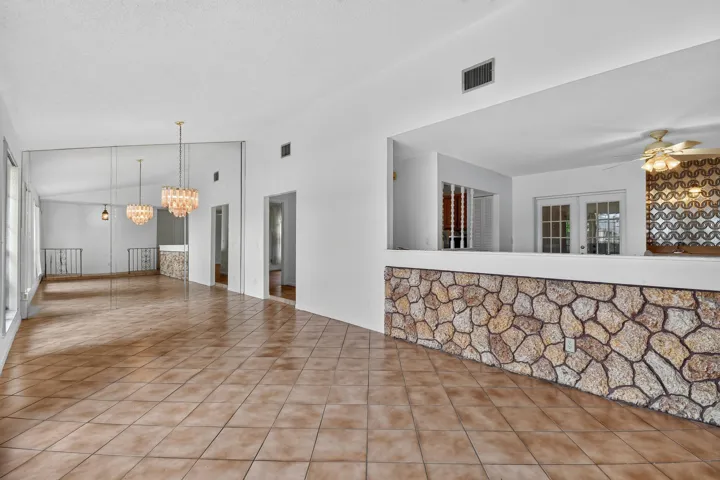 1102WestchesterDrE(10)