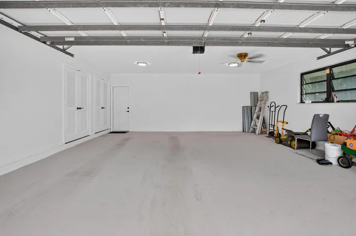 2-car​​‌​​​​‌​​‌‌​‌‌​​​‌‌​‌​‌​‌​​​‌​​ garage