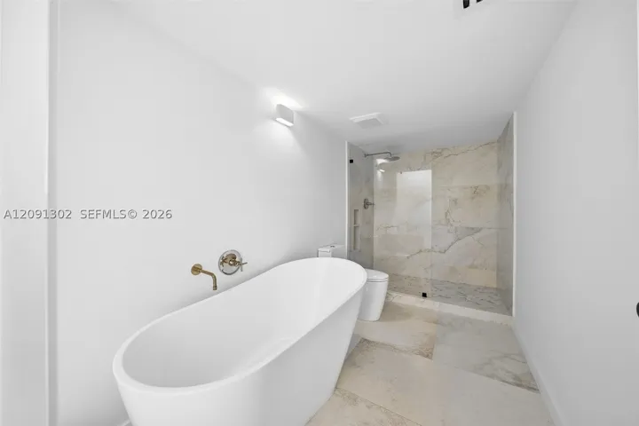 2575 S Bayshore Dr 4a, Miami, Florida 33133