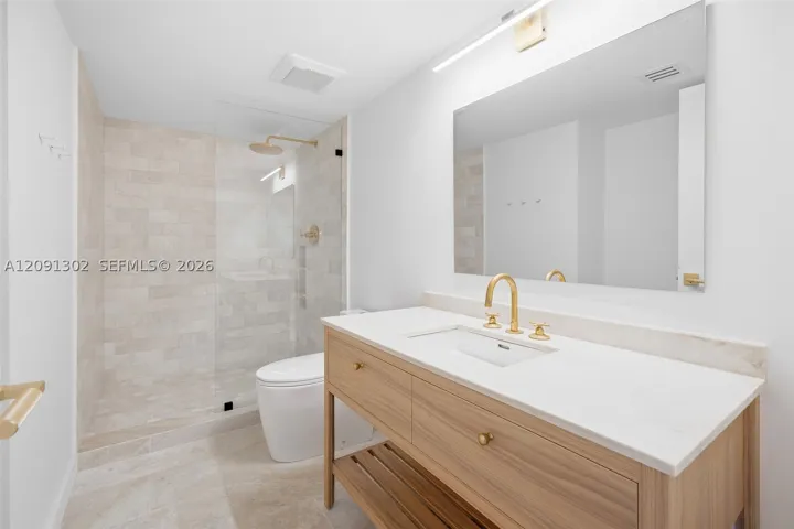 2575 S Bayshore Dr 4a, Miami, Florida 33133