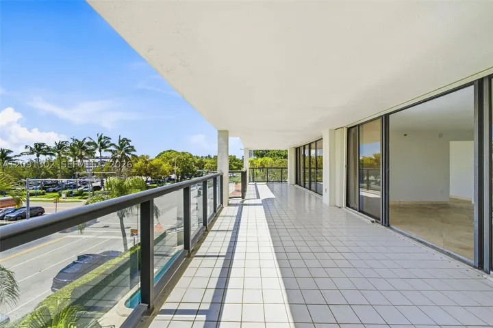 2575 S Bayshore Dr 4a, Miami, Florida 33133
