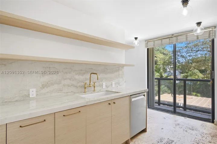 2575 S Bayshore Dr 4a, Miami, Florida 33133