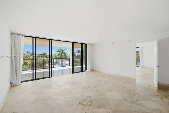2575 S Bayshore Dr 4a, Miami, Florida 33133