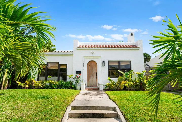 520-28TH-ST-33407-045