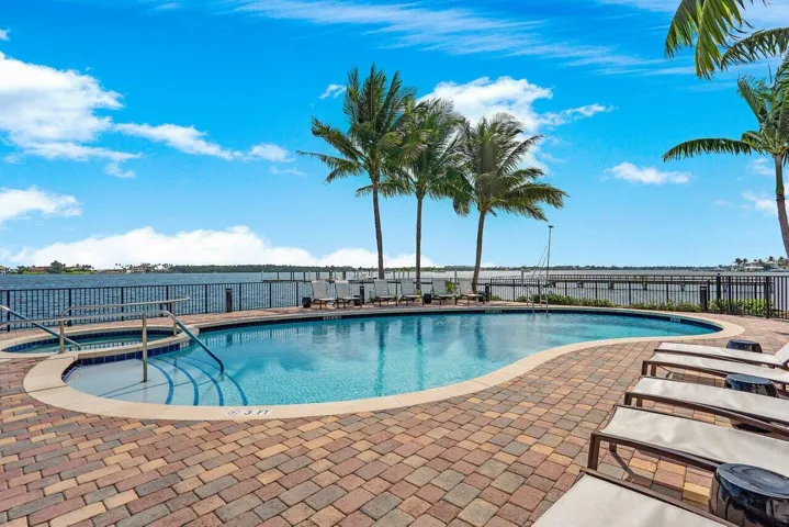 036-2700NFederalHighway-BoyntonBeach-FL-