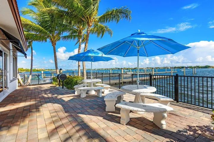 039-2700NFederalHighway-BoyntonBeach-FL-