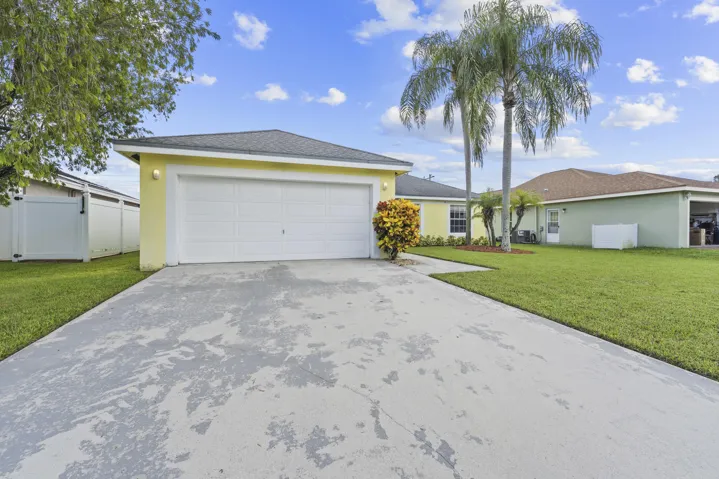 6242 Terra Rosa