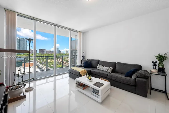 79 Sw 12 St 1202-s, Miami, Florida 33130