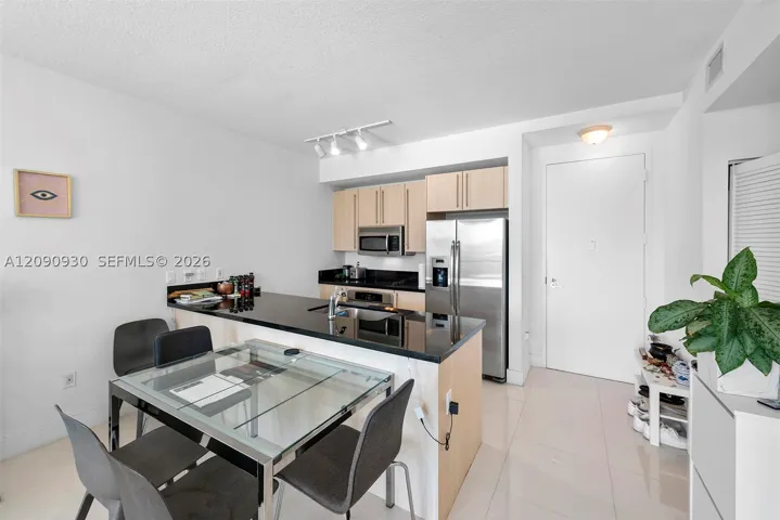79 Sw 12 St 1202-s, Miami, Florida 33130