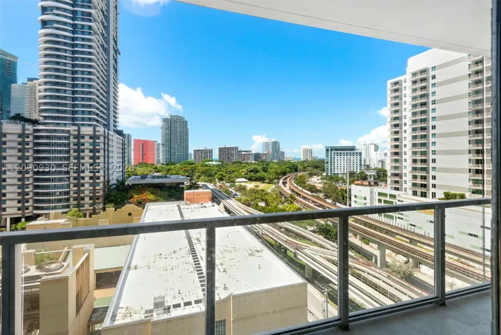 79 Sw 12 St 1202-s, Miami, Florida 33130