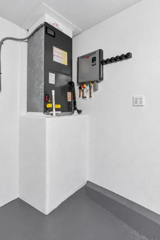 Tankless WH