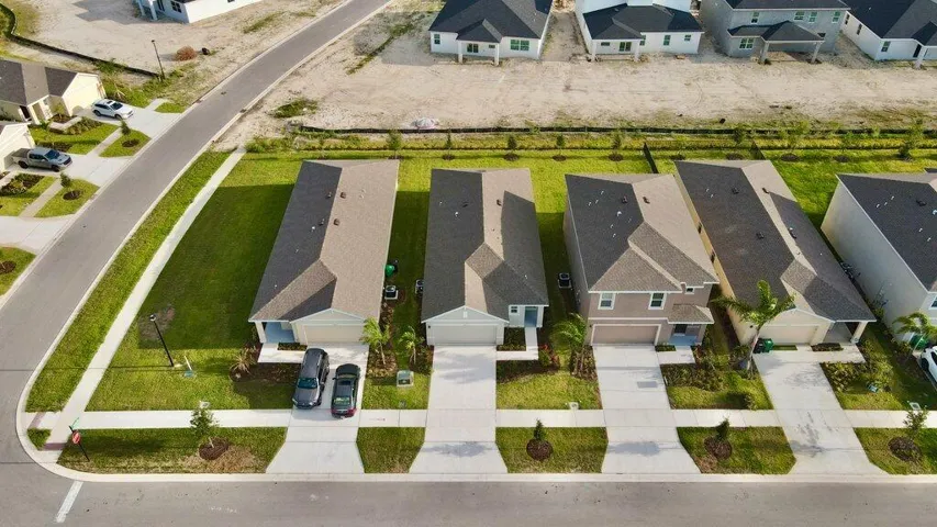 Aerial Front Exterior Far.jpg-SMALL