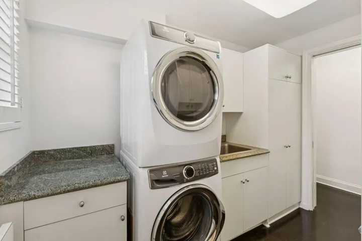425 Worth Ave Palm Beach FL 48
