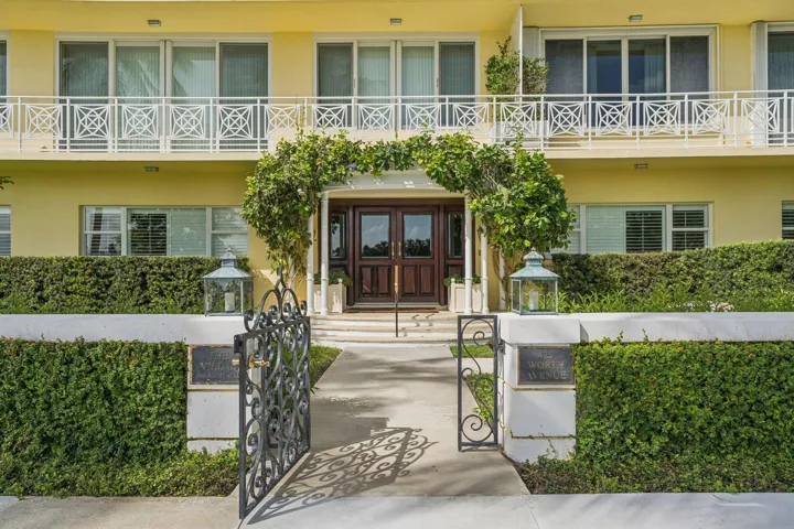 425 Worth Ave Palm Beach FL 11