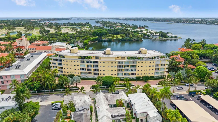 425 Worth Ave Palm Beach FL 01