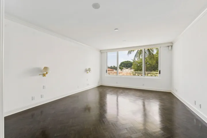 425 Worth Ave Palm Beach FL 30