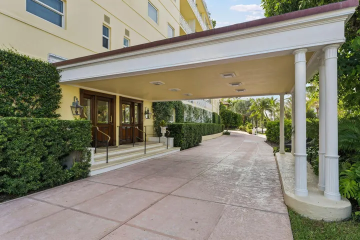 425 Worth Ave Palm Beach FL 12