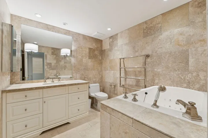 425 Worth Ave Palm Beach FL 41