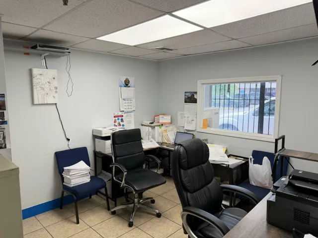 7108 NW 50th St_11