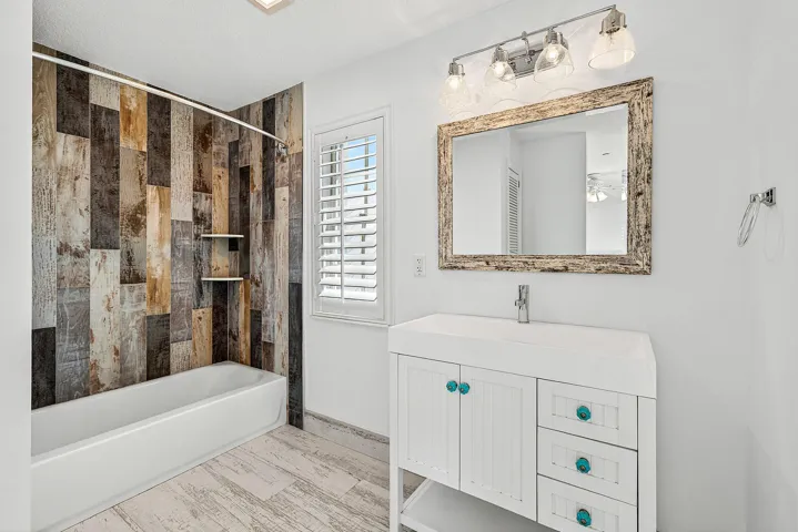 028-130JupiterKeyRoad-Jupiter-FL-33477-S
