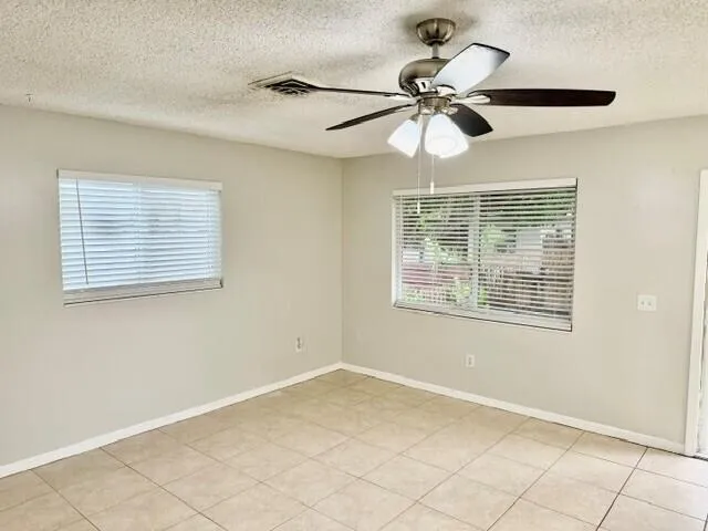 Ceiling fan