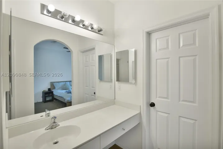 3356 Nw 29th Ct, Lauderdale Lakes, Florida 33311