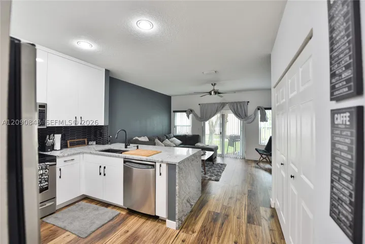 3356 Nw 29th Ct, Lauderdale Lakes, Florida 33311
