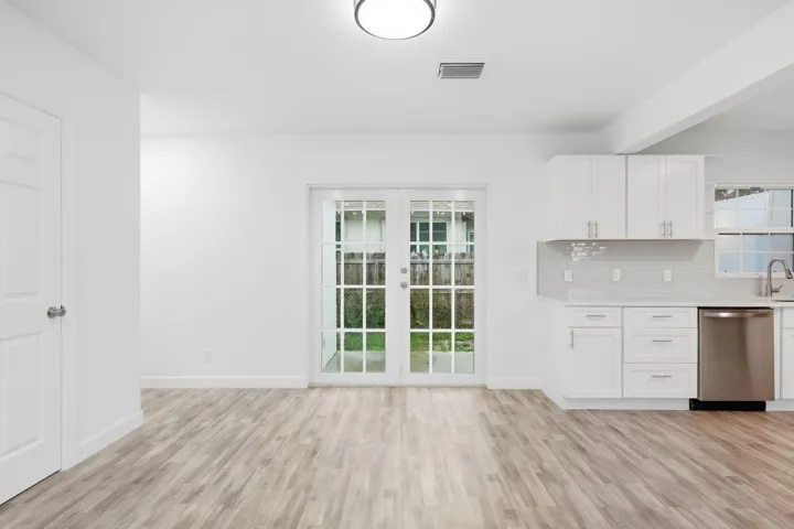 35-web-or-mls-5203_N_Flagler_Dr_07560