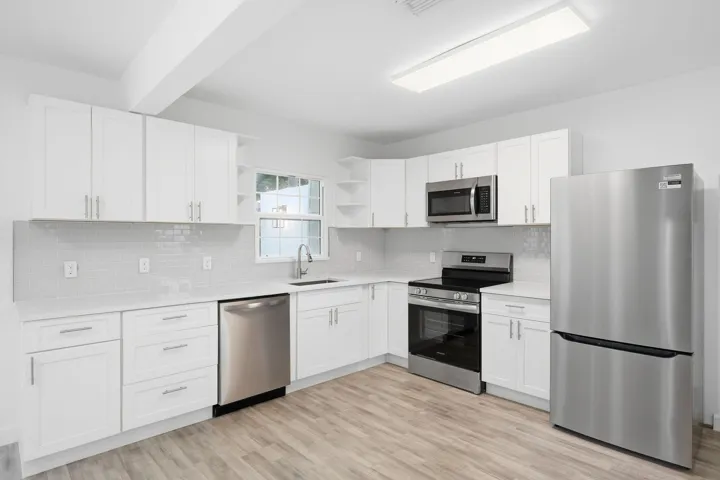 30-web-or-mls-5203_N_Flagler_Dr_07524