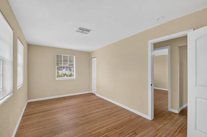 Large bedroom with ensuite