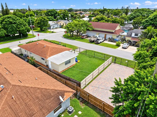 Generous corner lot