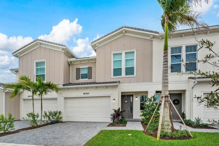 002-16310OakviewDrive-Westlake-FL-33470-