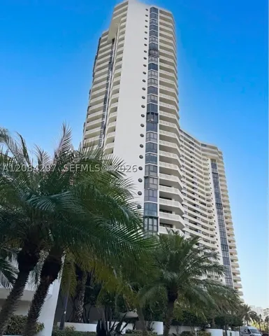 Williams Island 1000 Condo