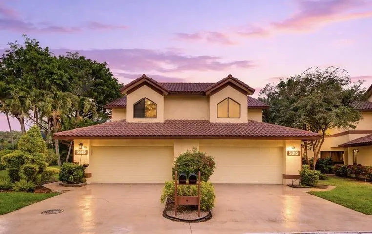 Evening Twighlight Front Of Townhome