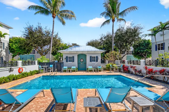 COMMUNITY POOL AREA